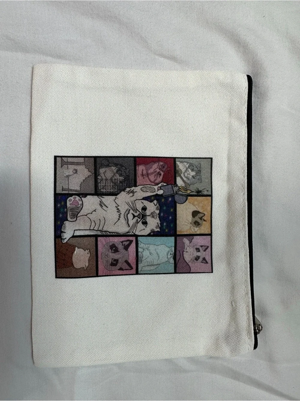 Cat Mosaic Zipper Pouch - White